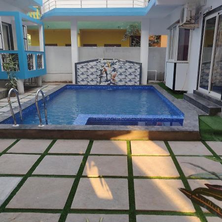 Queen Of Queen'S Hotel Calangute Kültér fotó