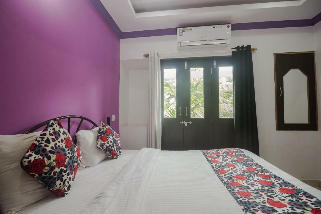 Queen Of Queen'S Hotel Calangute Kültér fotó