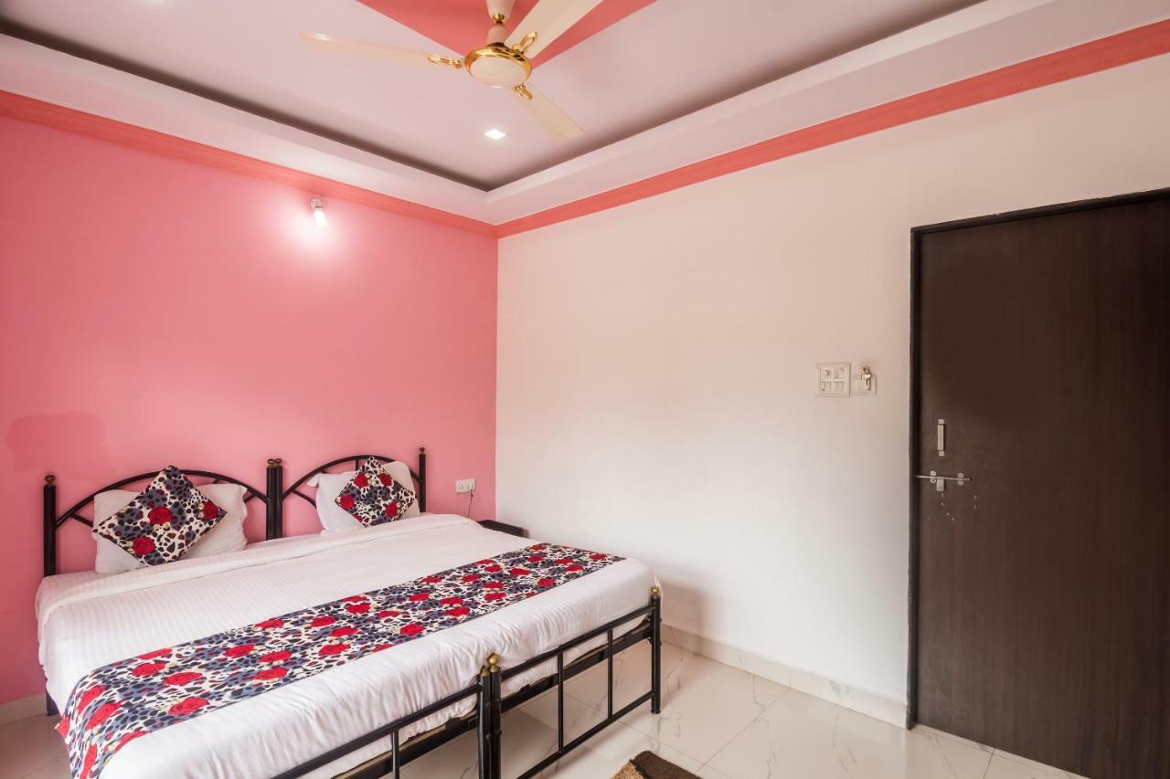 Queen Of Queen'S Hotel Calangute Kültér fotó
