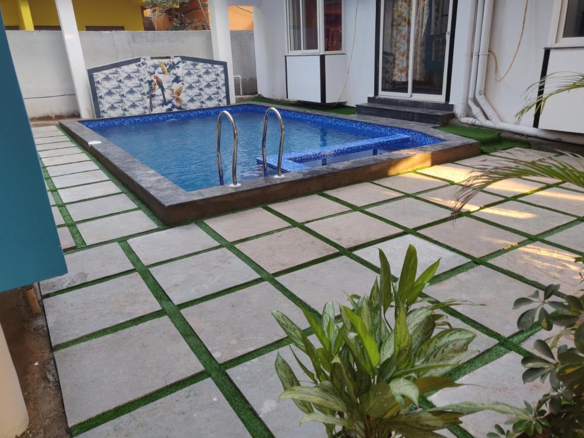 Queen Of Queen'S Hotel Calangute Kültér fotó